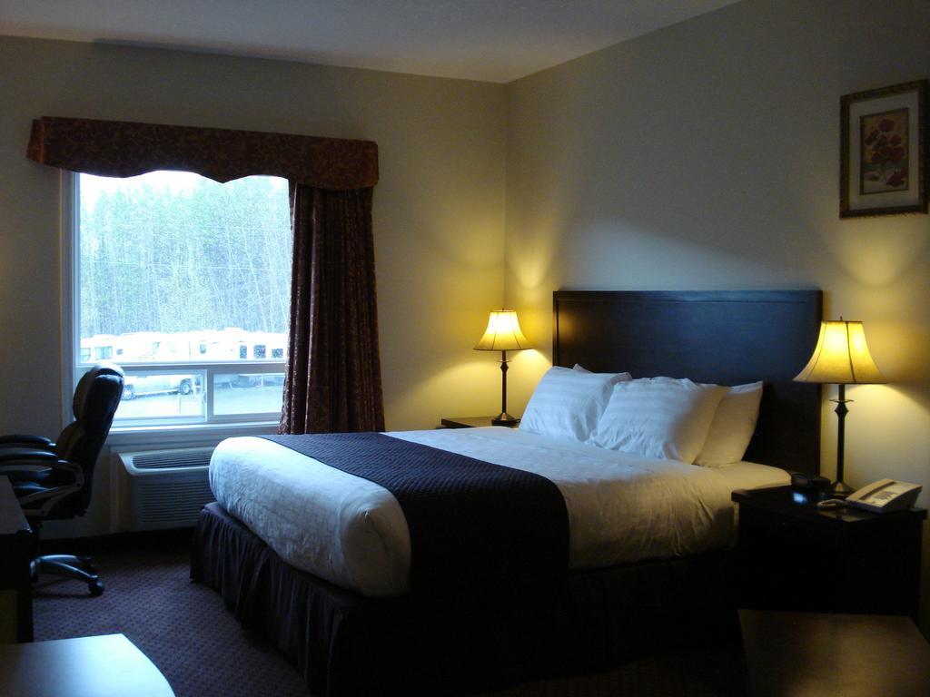 Days Inn By Wyndham Chetwynd Exteriör bild